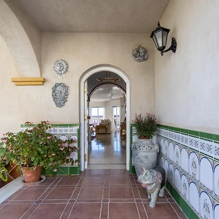 Casa Primavera. فيلة نيرخا