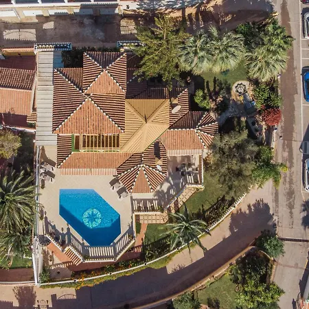 Casa Primavera. فيلة