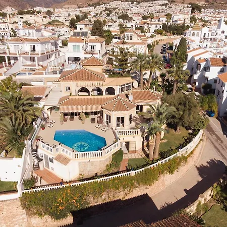 Casa Primavera. فيلة *